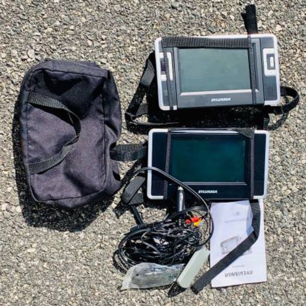 SYLVANIA PORTABLE CAR DVD PLAYERS (2)